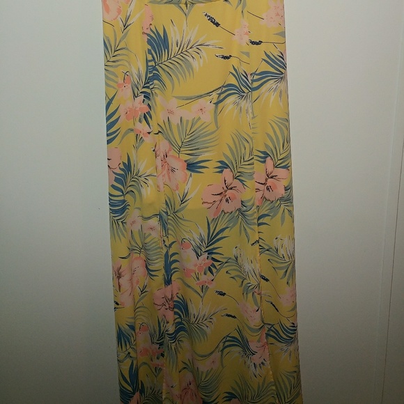 Yellow floral dress - Picture 3 of 6